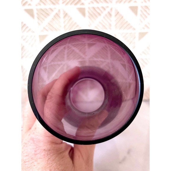 Mid Century Modern Amethyst Vase. Mod Style. - Picture 3 of 4